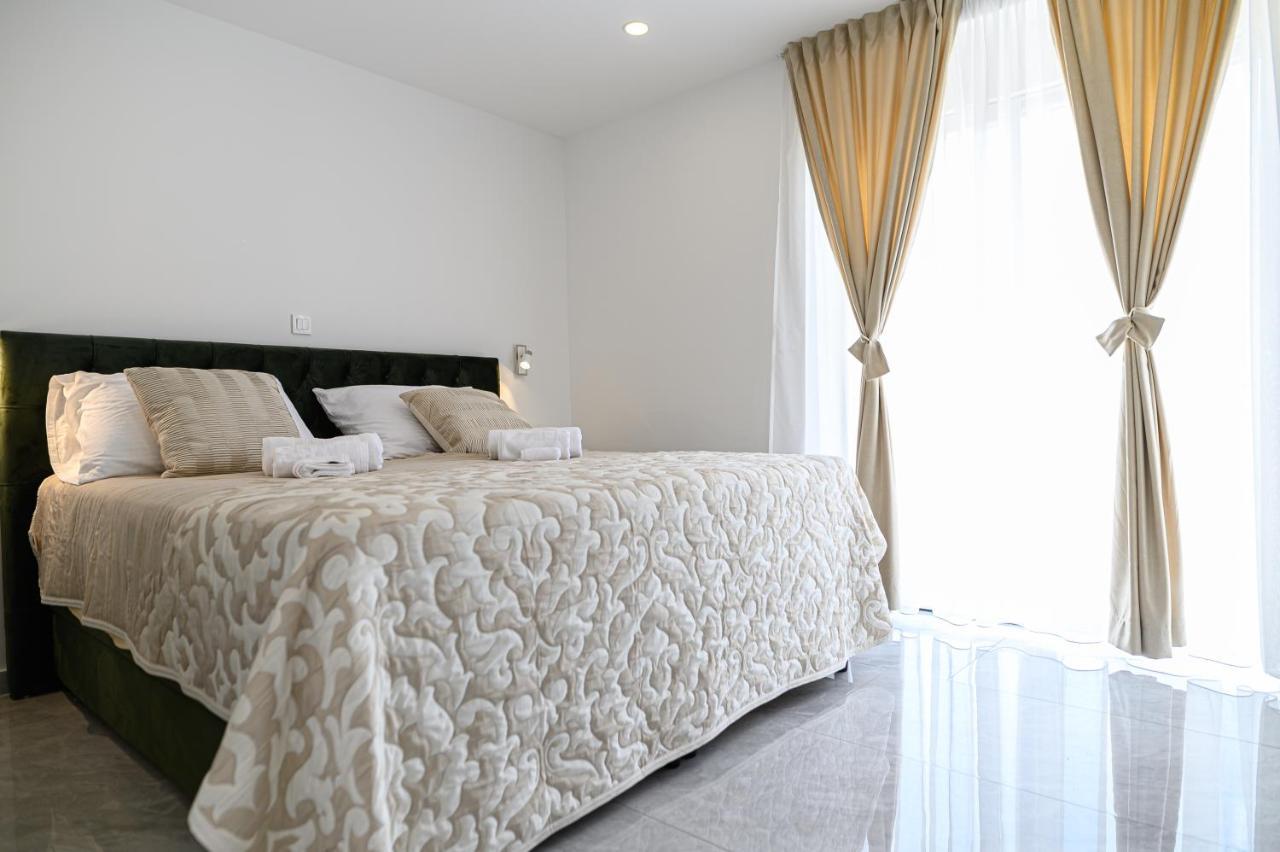 Luxury Rooms Green And Gold スプリト エクステリア 写真